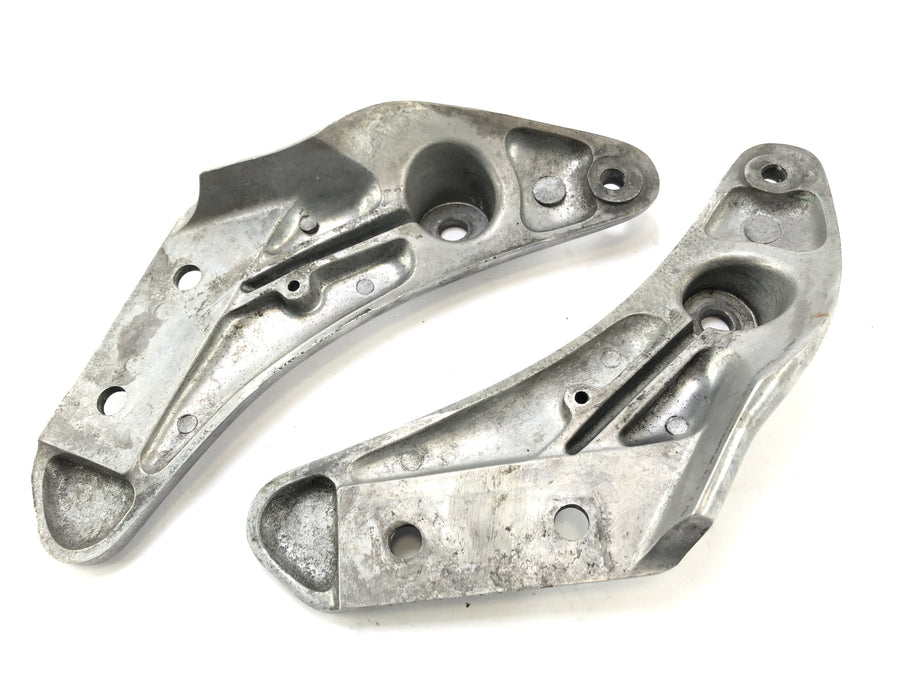 Triumph Thunderbird 900 T309RT [1996] - Bracket rear fender indicator mount
