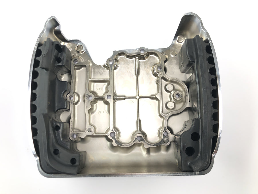 Kawasaki VN 1600 Classic VNT60A [2007] - front valve cover cylinder head cover chrome