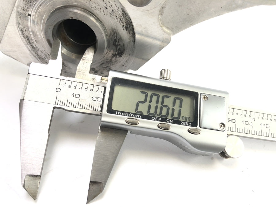 BMW R 60/5 [1973] - lower triple clamp