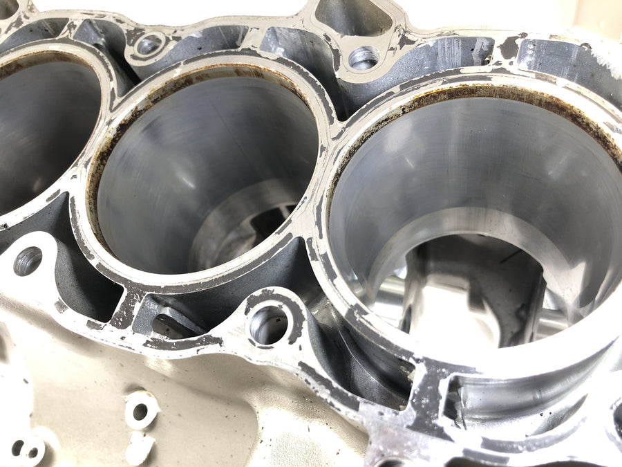 Honda CBF 1000 A SC58 [2006] - Motor housing engine block with running sockets and cylinder