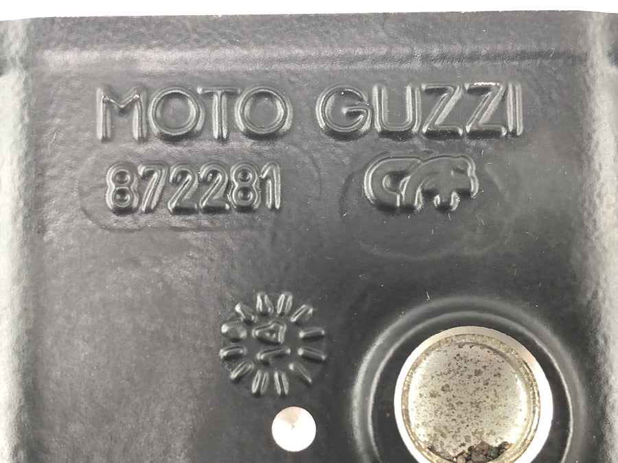 Moto Guzzi Stelvio 1200 8V [2016] - cylinder head valve head left