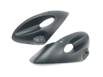 Triumph Tiger 955i 709EN [2003] - Indicator bracket front fairing side cover