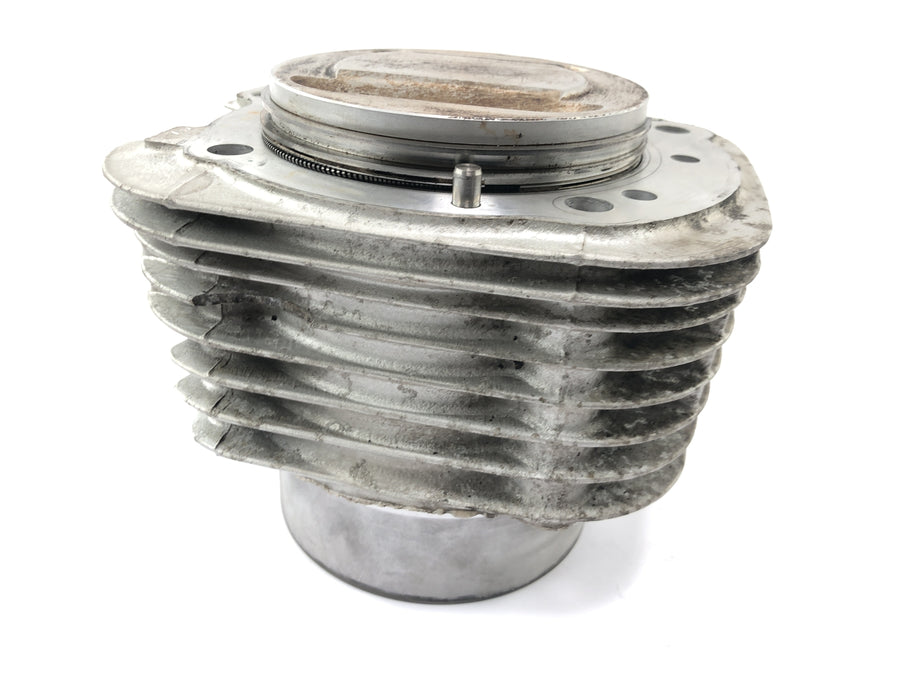BMW R 1200 R R1ST [2008] - cylinder with piston on the left