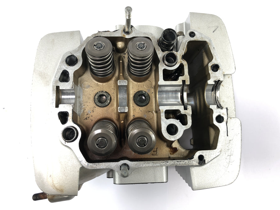 Kawasaki VN 1600 Classic VNT60A [2007] - Cylinder head front valve train head engine upper part