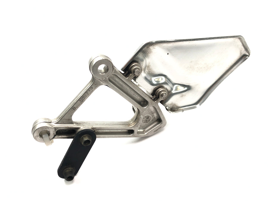 Aprilia RSV 1000 RP Mille [2001] - Driver's right footrest system