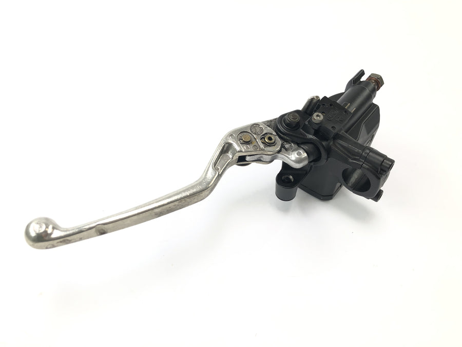 Aprilia RST 1000 Futura [2002] - handbrake pump at the front handbrake lever brake lever holder