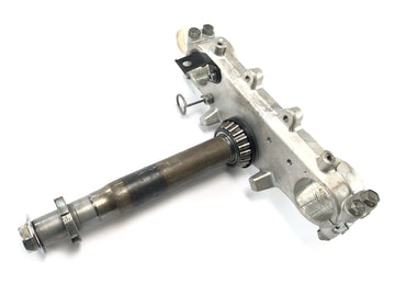 Yamaha XT 600 43F [1985] - fork bridge below control head - 0