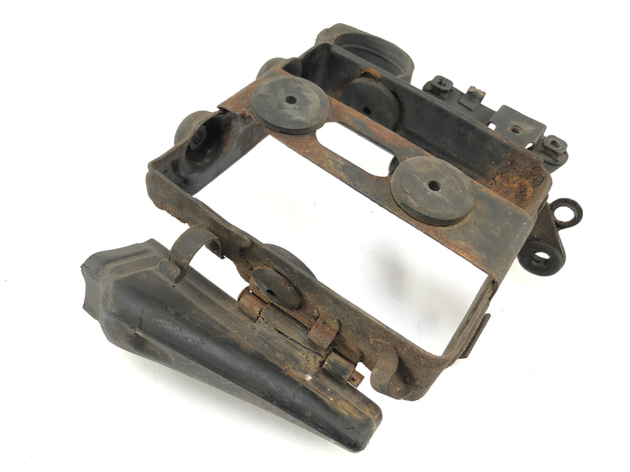 Yamaha XT 500 1U6 [1981] - Battery box battery holder