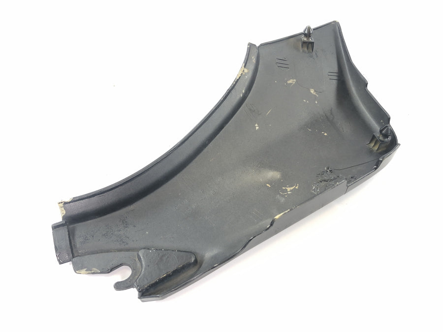Honda CBX 650 E RC13 [1983] - Side cladding on the left side cover cover cover cover