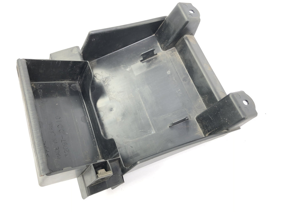 Kawasaki Z 1000 ZRT00A [2006] - Battery compartment splash guard