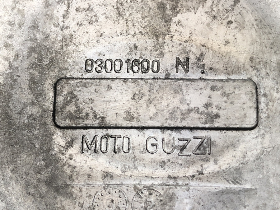 Moto Guzzi California 1100 EV KD [2002] - Alternator cover engine cover