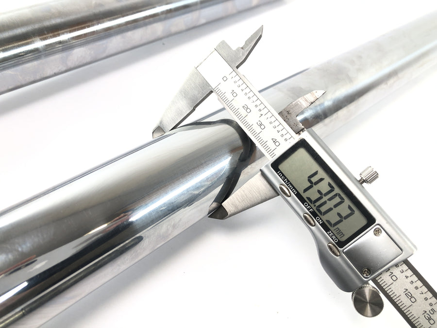 Triumph Daytona 900 T300 [1996] - Fork telescopic fork stanchions 43mm with axle