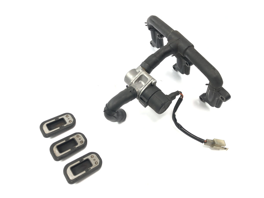 Triumph Speed Triple 1050 515NJ [2007] - Case ventilation