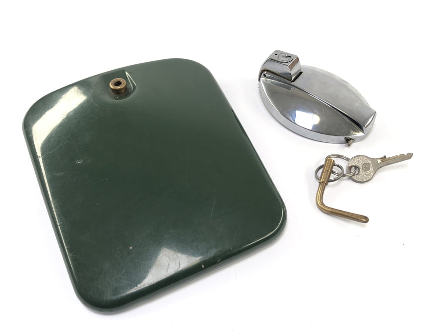 BMW R 60/5 [1973] - Fuel filler flap with tank cap