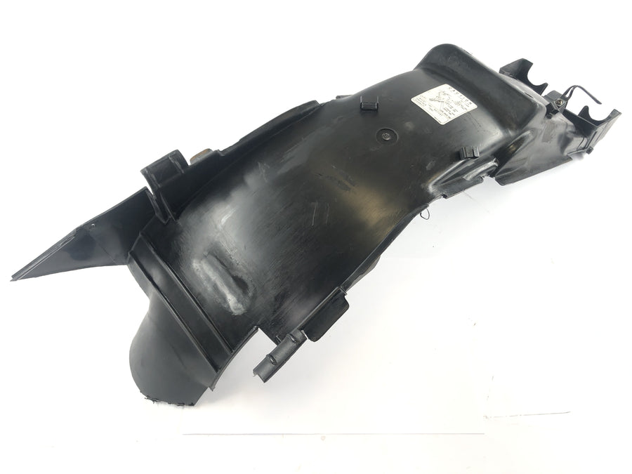 Honda XBR 500 PC15 [1989] - Rad coverage protective sheet covering behind