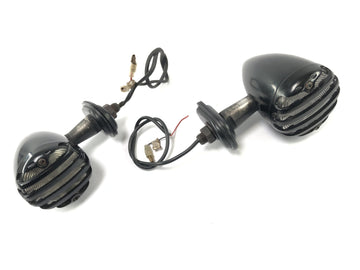 Kawasaki ZR7 ZR750F [1999] - turn signal lights on the left and right