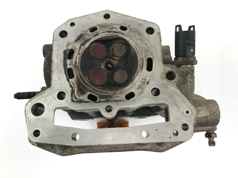BMW C1 125 [2002] - Cylinder head valve train without camshafts