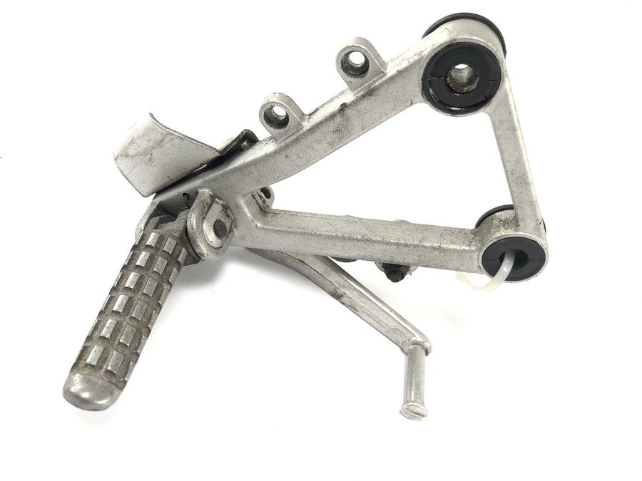 Cagiva MITO 125 EVO 8P [2000] - Driver's footrest roast footrest bracket on the right with brake pedal