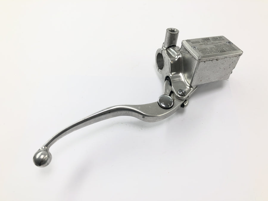 Kawasaki VN 1500 Mean Streak VN50T [2005] - handlebar fitting right hand brake pump front brake