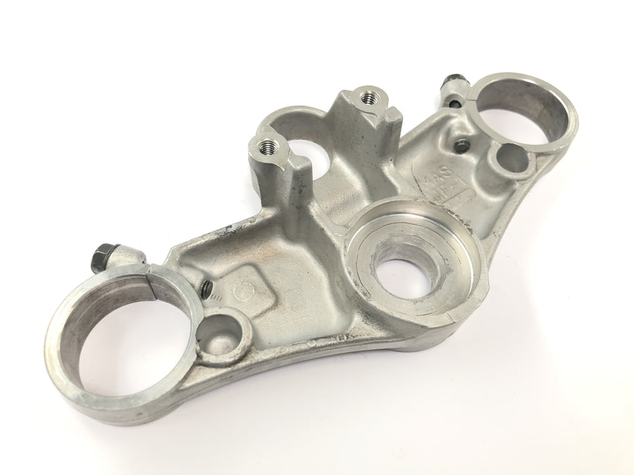 Honda CBR 900 RR Fireblade SC33 [2000] - upper fork bridge steering head bridge