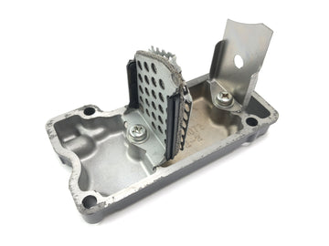 Kawasaki ZRX 1200 S ZRT20A [2002] - Motor lid housing ventilation