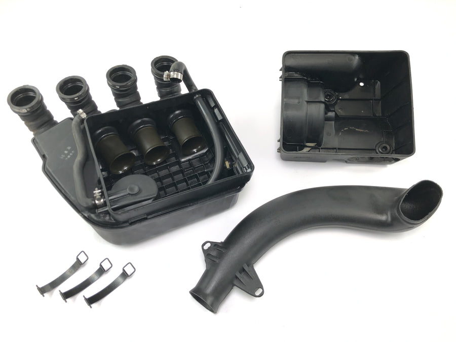 BMW K 1100 LT [1993] - Air filter box, intake box, airbox intake funnel