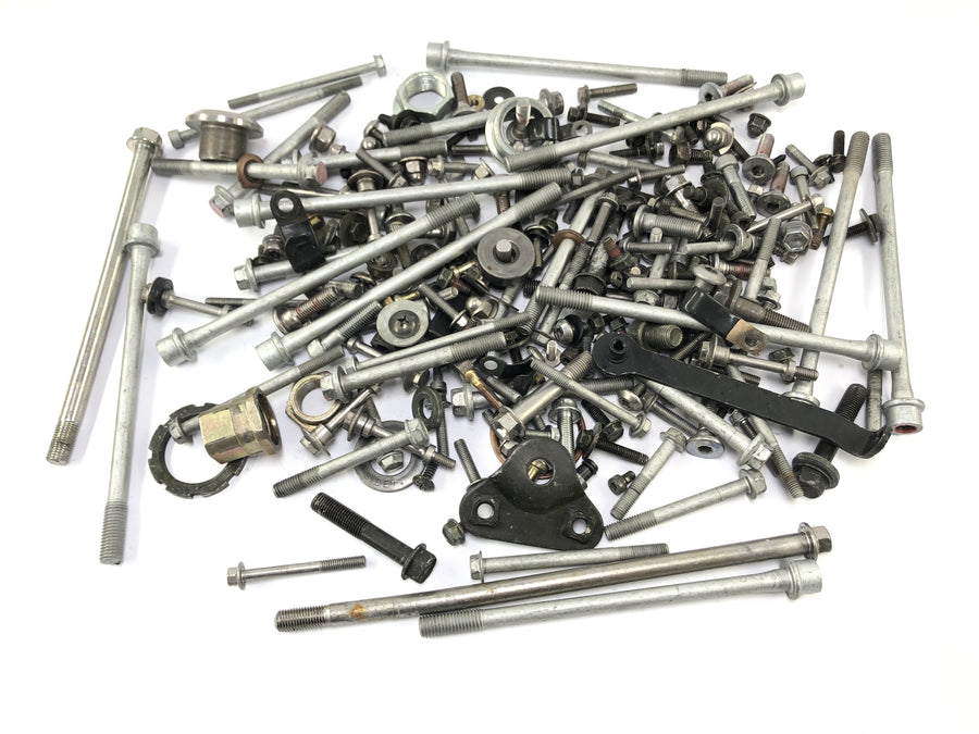 Kawasaki Z 1000 ZRT00A [2006] - Remaining parts and screws bundle