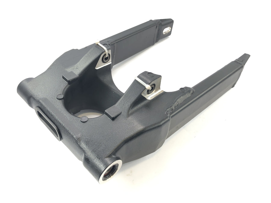 Triumph Daytona 955i T595N [2003] - Swinge rear wheel swing