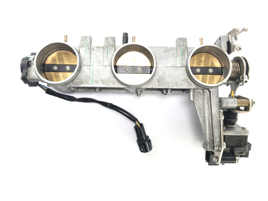 Triumph Sprint ST 1050 [2005] - throttle valve injection