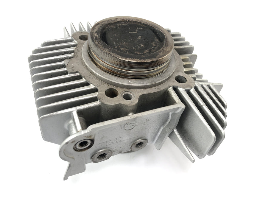 Ducati Monster M600 [1995] - cylinder kit cylinder with pistons lying at the front