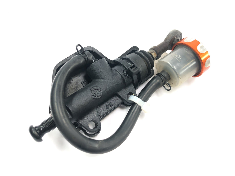KTM Duke 690 A3 [2012] - Rear brake cylinder brake pump master cylinder foot brake pump