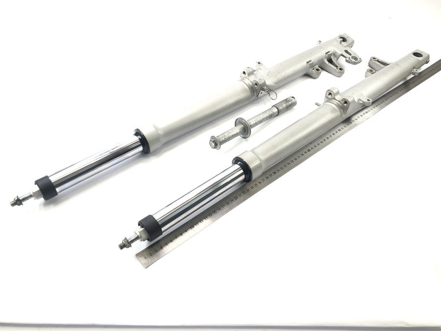 BMW R 1150 RT R22 [2001] - Telescopic fork with Telelever front axle