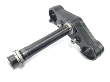 Aprilia RSV 1000 RP Mille [2001] - lower fork bridge