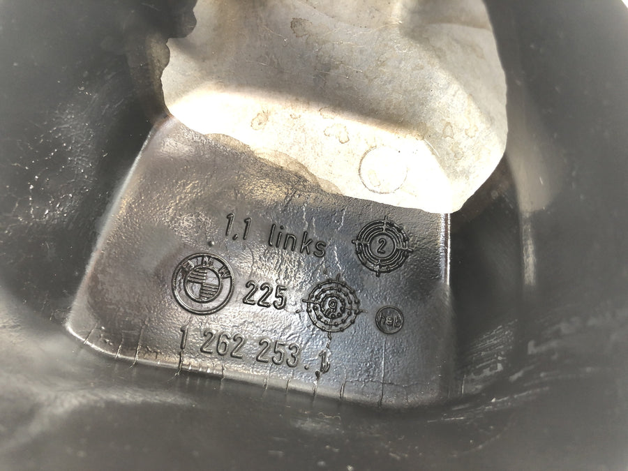BMW R 100 RT 247 [1981] - valve lid on the left