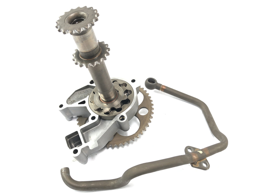 BMW R 1150 R R21 [2003] - oil pump with oil pump shaft and housing