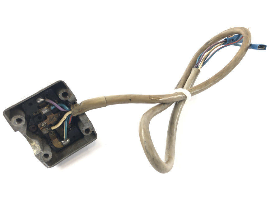 Triumph Bonneville T140V [1976] - handlebar switch on the right Lucas