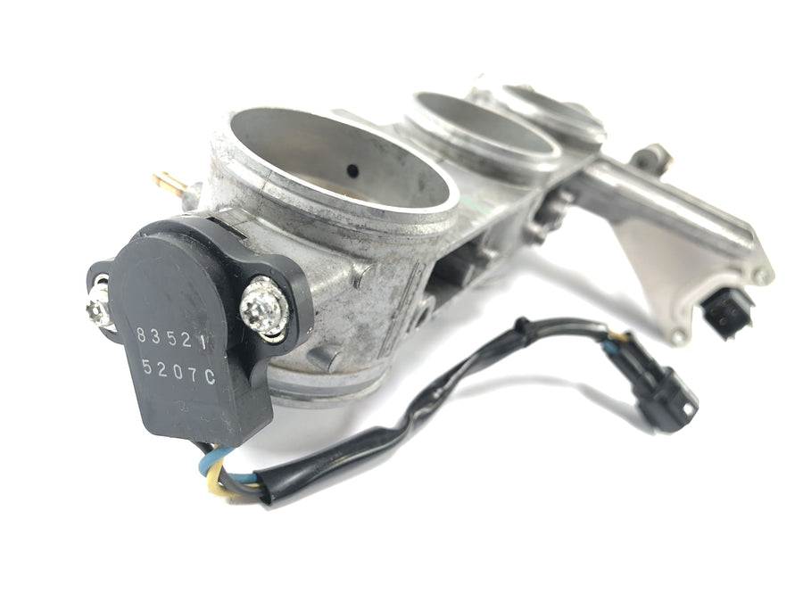Triumph Sprint ST 1050 [2005] - throttle valve injection