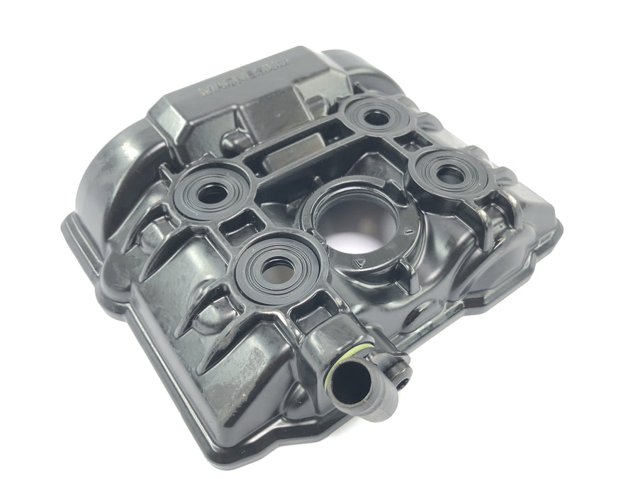KTM 1050 Adventure [2017] - valve lid at the back