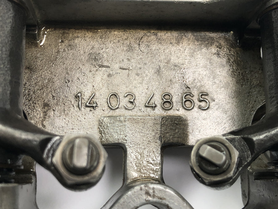 MOTO GUZZI CALIFORNIA 2 1000 VT [1982] - Rocker arm bracket pair of rocker arm bridge valve train