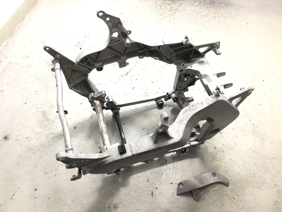 Yamaha GTS 1000 4FV [1997] - Frame with papers