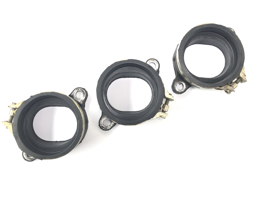 Triumph Sprint ST 1050 [2005] - intake in the suction socket set