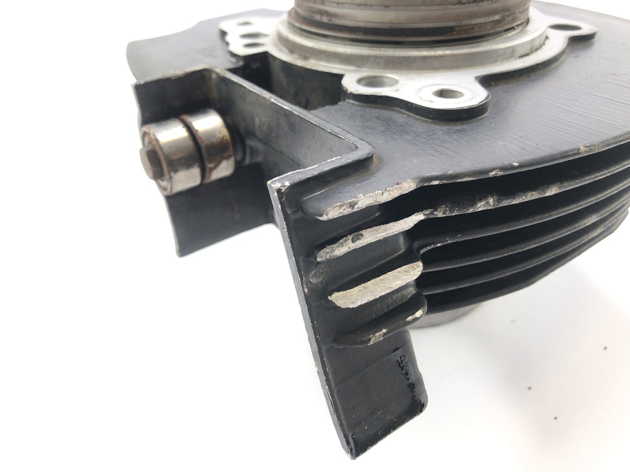 Cagiva elefant 650 [1984] - cylinder with pistons at the back