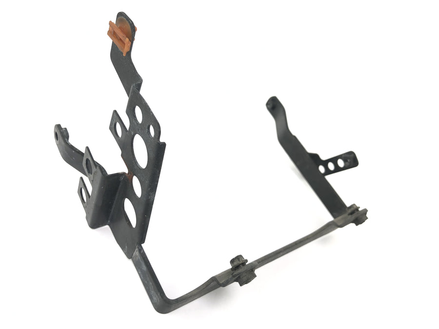 Honda VTX 1800 SC46 [2004] - unit holder bracket relay