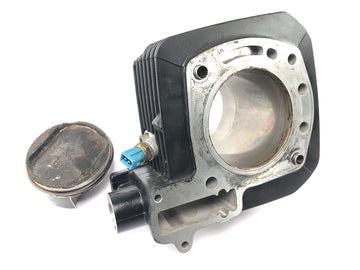 Moto Guzzi Stelvio 1200 8V [2016] - cylinder with piston on the right - 0