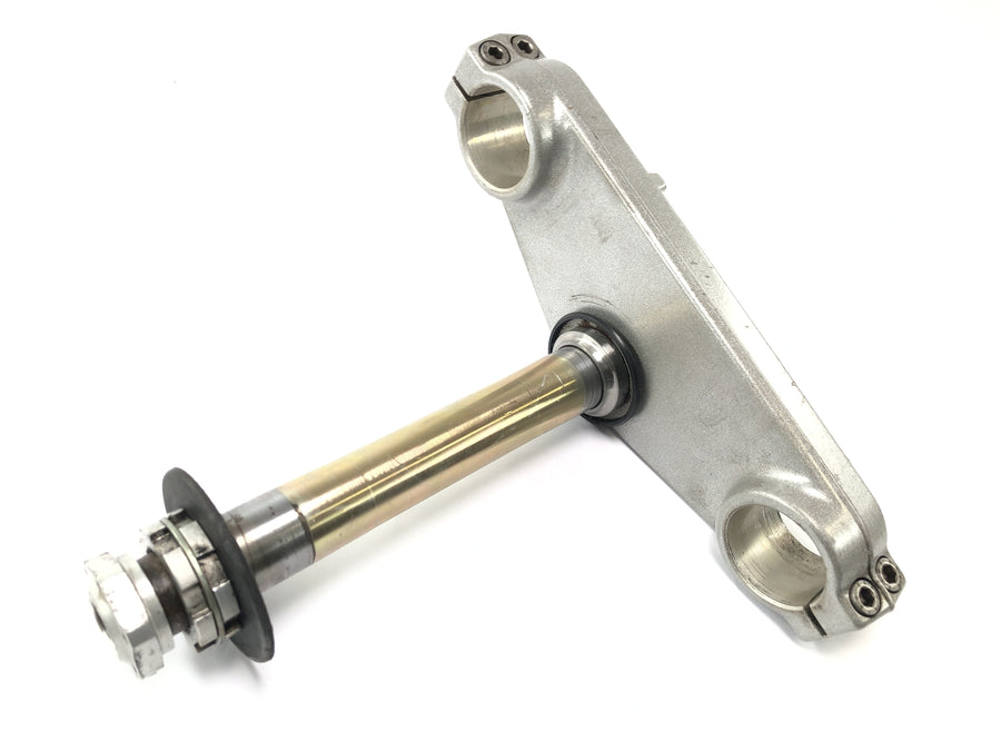 Triumph Sprint ST 1050 [2005] - fork bridge below 43mm