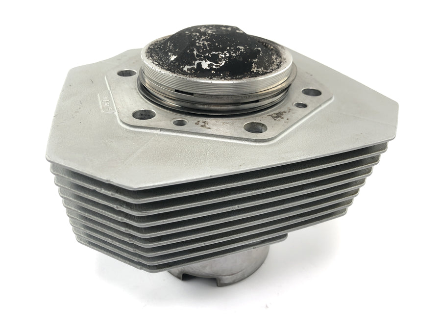 Moto Guzzi V11 Sport [1999] - cylinder with piston on the right