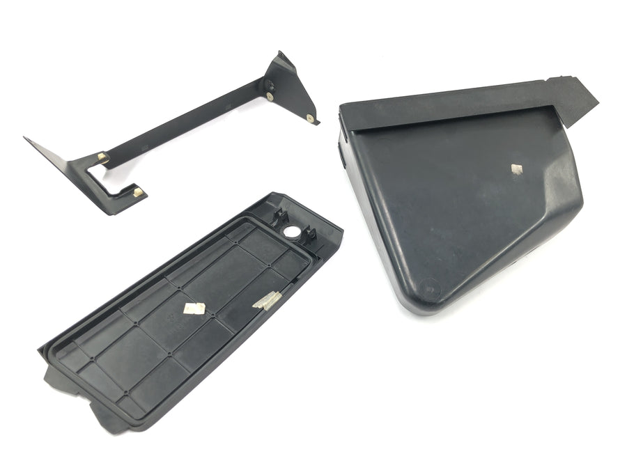 BMW K 1100 LT [1993] - storage compartment on the right