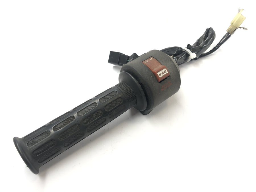 Honda XBR 500 PC15 [1989] - handlebar fitting handlebar switch on the right gas handle