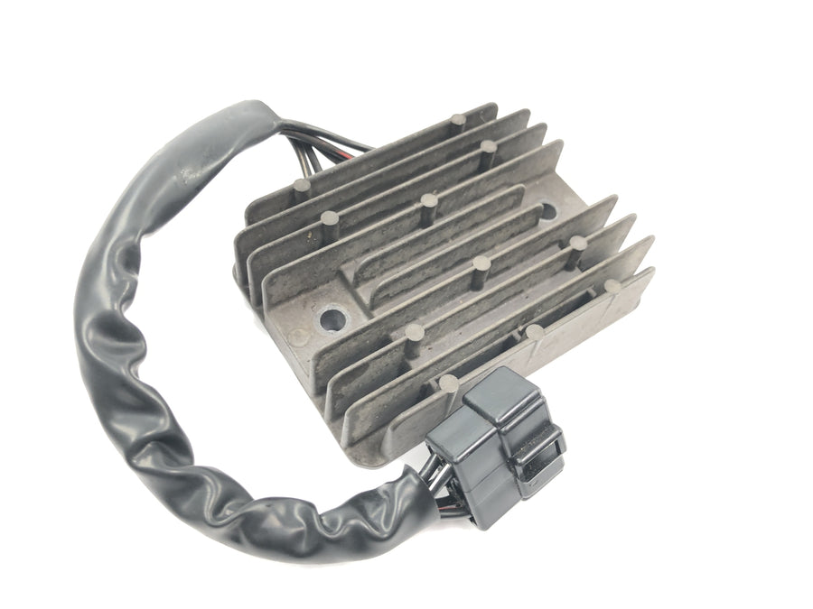 Triumph Bonneville T100 986MF [2012] - Voltage Regulator Rectifier Regulator