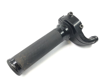 Yamaha YZF R1 RN09 [2003] - Gas grip rotary handle on the right